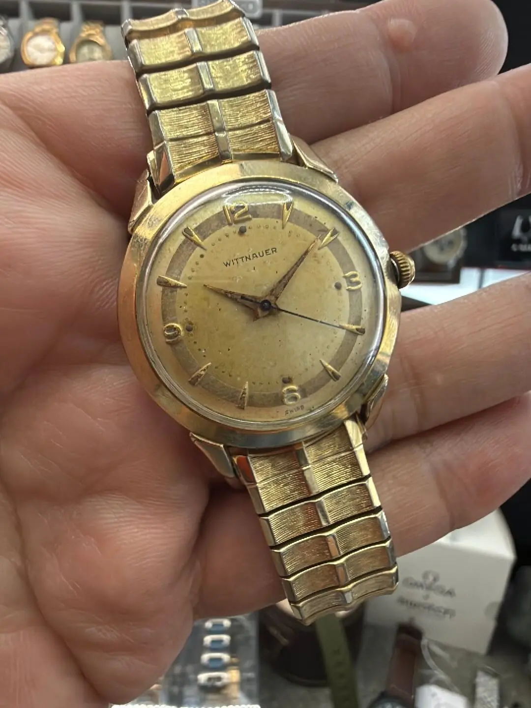 Wittnauer 33.5mm 17J Swiss Automatic Pie Pan Dial 10K Gold Filled Vintage Watch (Pre-Owned)