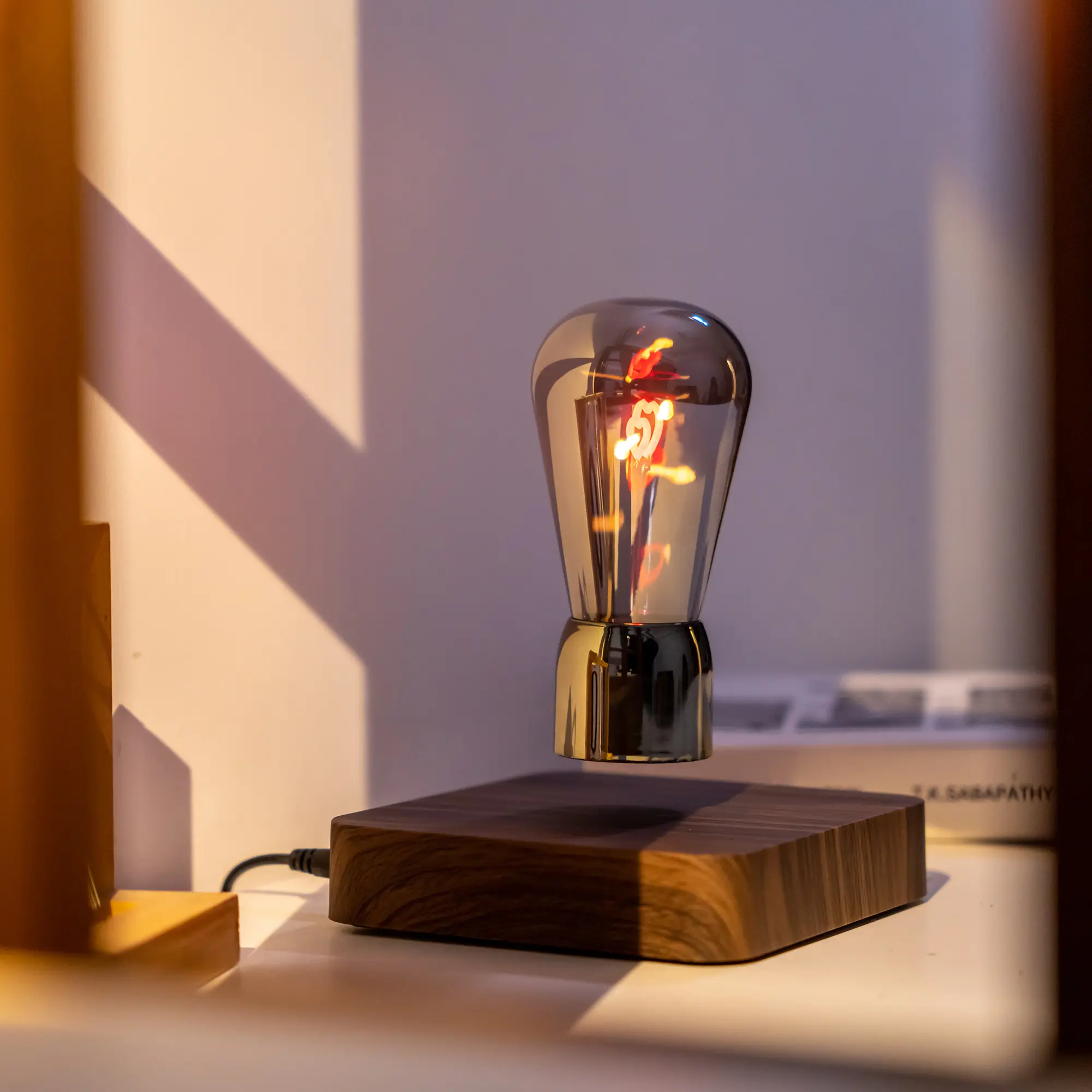 Maglev Floating LED Bulb Lamp - Stable, 360° Rotatable, Wireless Induction, Adjustable Desk Light, Luminous, Ambient Lighting, Modern Computer Lamp, Home Office Decor Gadget, 2025 Christmas Gift for Tech Lovers, Decorative Lighting