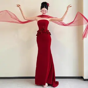 High-end light luxury niche strapless red mermaid evening dress for brides, suitable for wedding ceremonies, return visits, engagement banquets and other formal occasions