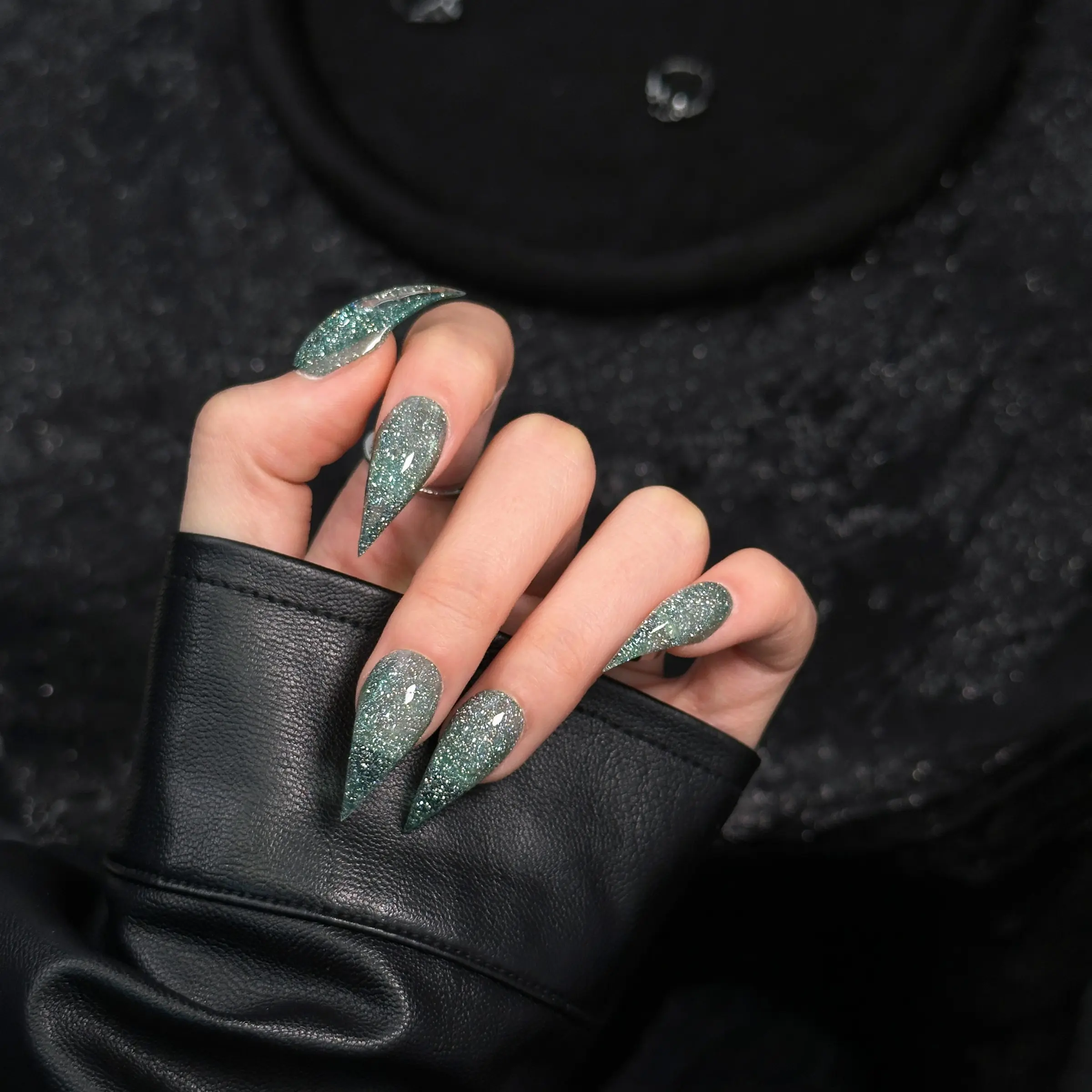 Handmade Blue Shimmer Cat Claw Nails, Glitter Nails, Glittering Fake Nails, Short Length, European Style, Wearable Nail Art, Single Piece, No Flammable Liquid