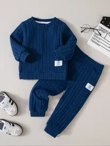 2-piece boys' fashion solid color set autumn/winter long-sleeved knitted top long trousers casual round-neck pullover sweatshirt cuffed trousers, suitable for outdoor wear Clothes Kids