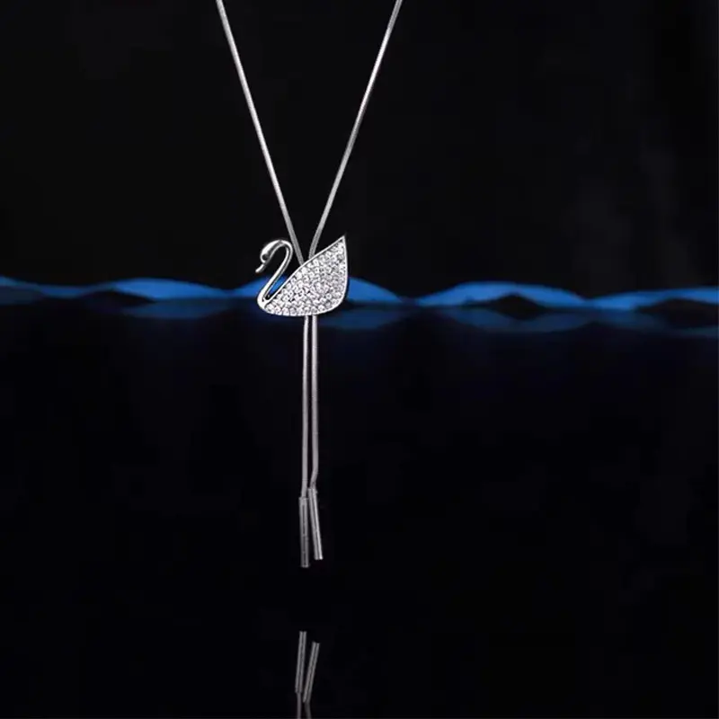 131 Little Swan Necklace