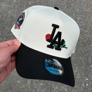 New Era Los Angeles Dodgers 60th Anniversary Rose Chrome Two Tone Edition 9Forty A Frame Snapback, Adjustable Fit Metal Buckle Closure All Seasons Wear US
