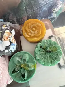 Hand soup