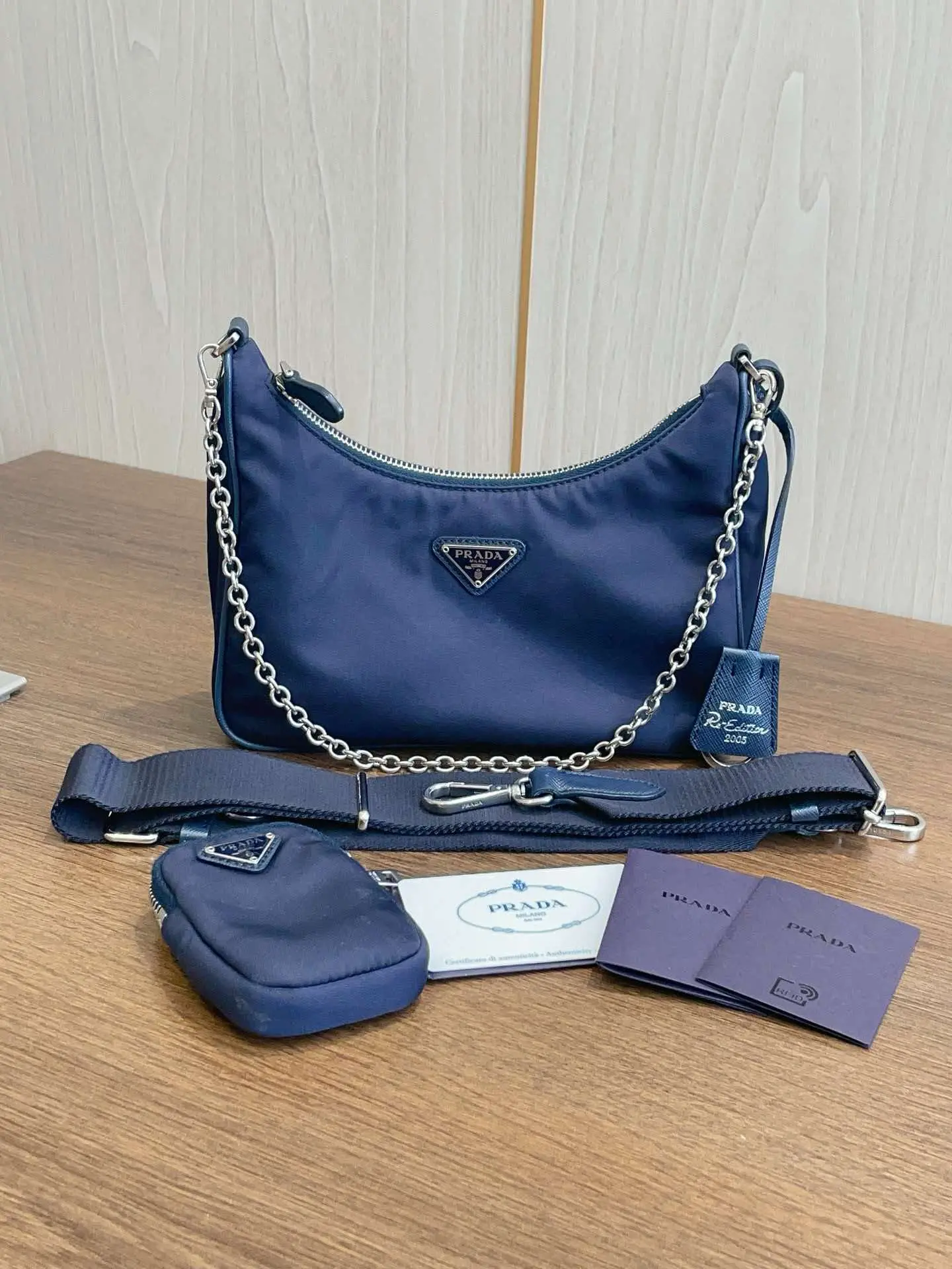 Pre-owned PRADA Nylon Shoulder Bags Re Edition 2005 Shoulder Bag KY02706