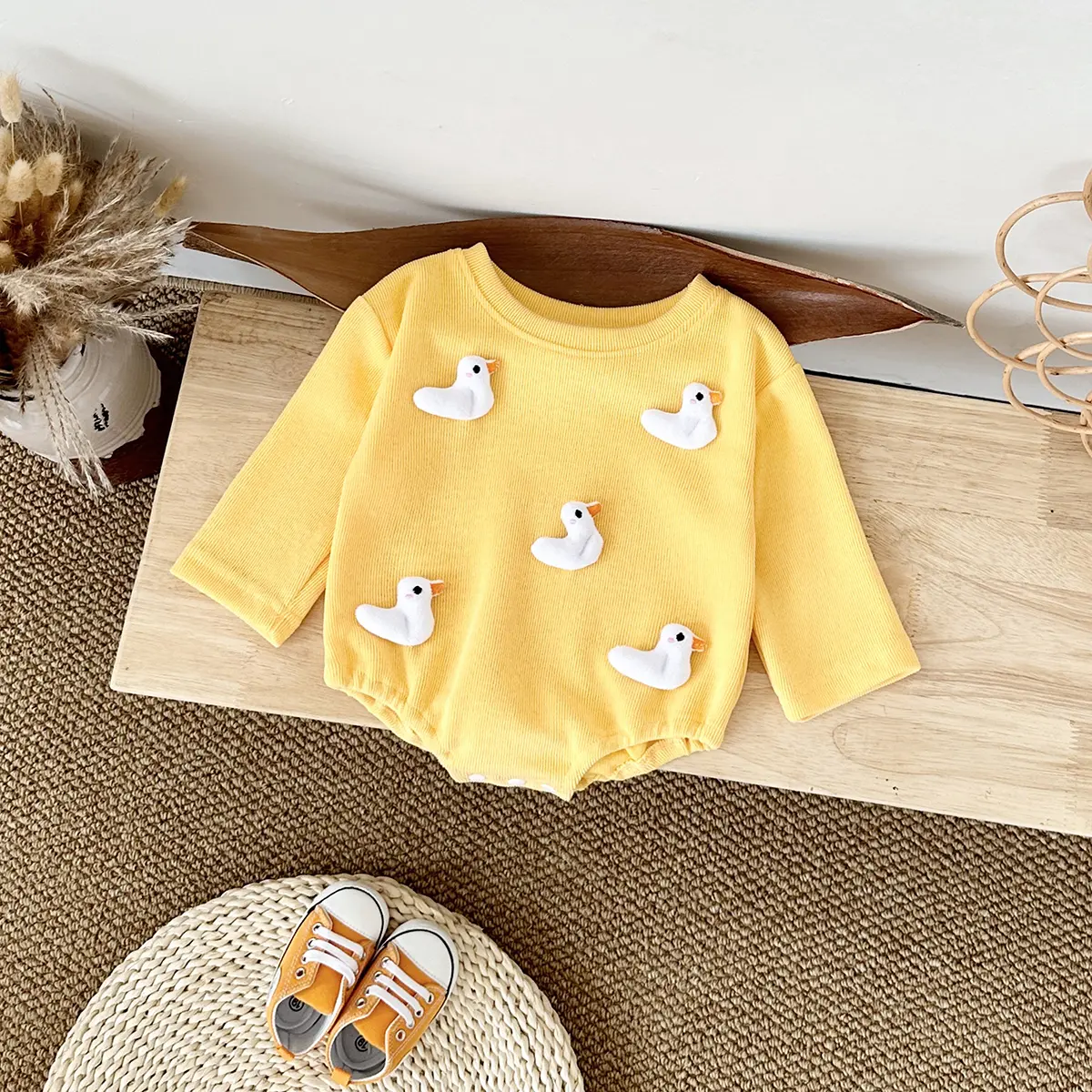 Unisex Colorblock Baby Yellow Duck Round Neck Bodysuit - Cute, Comfortable, Versatile Bodysuit Clothes for Spring-Autumn Toddlers, Fun Themed Design, Fun Themed Bodysuits