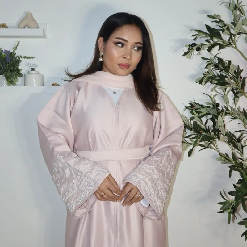 Layan Abaya Layan Abaya