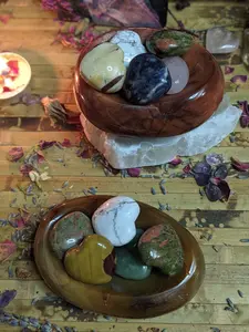 Carnelian Crystal Bowl Hand Carved Polished Stone Ring Dish Charging Station Tray Healing Chakra Natural Mineral Specimen Altar Offering