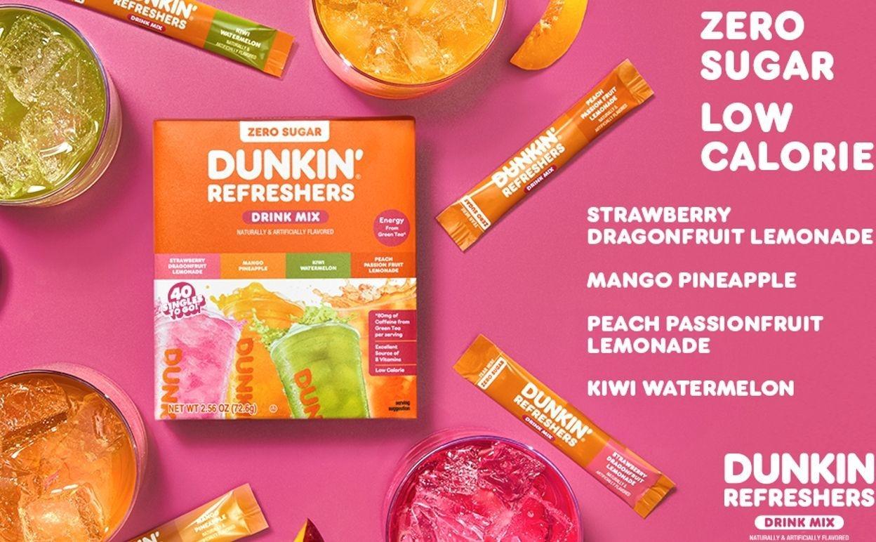 Dunkin’ Refreshers Singles To Go! Powdered drink mix packets, Strawberry Dragon fruit Lemonade, 10 packets per box , Energy from Green Tea, aspartame-free, no synthetic colors, naturally and artificially flavored, just add water