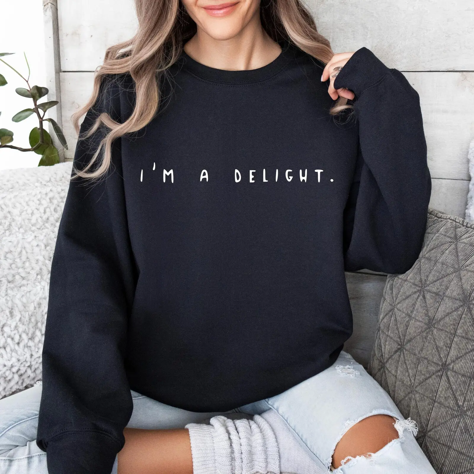 I'm A Delight Sweatshirt,Graphic Sweatshirt,Woman's Sweatshirt,Gift For Woman,Gift For Her,Birthday Gift,Funny Sweater,Anti Social Crewneck