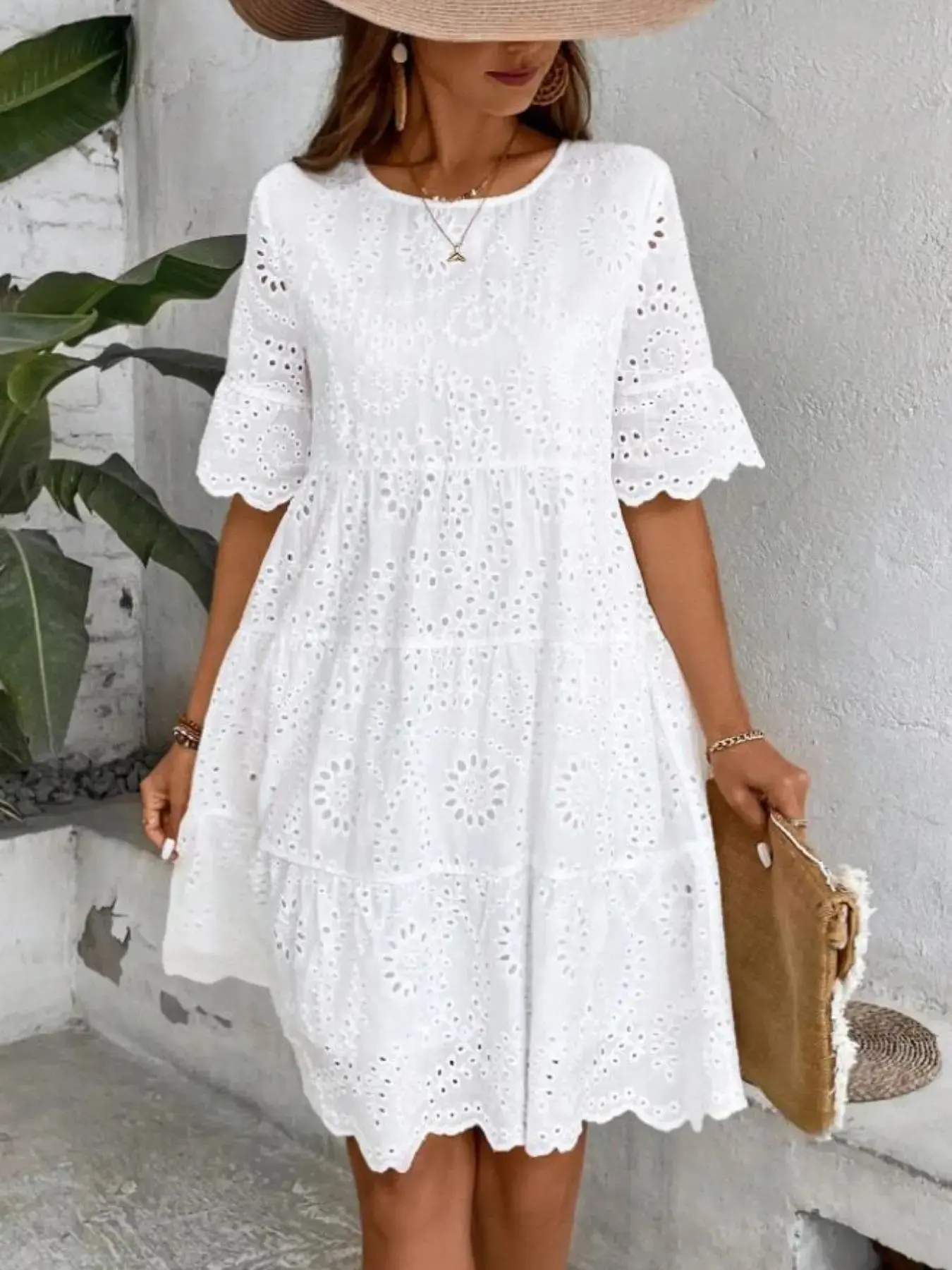 Women's Plain Eyelet Embroidery Dress, Elegant Round Neck Short Sleeve Dress for Summer, Bohemian Summer Dresses, Ladies Clothes for Daily Wear, Casual Wear, Casual Everyday Wear, Womenswear, Casual Bohemian Dress, Boho Style Womenswear