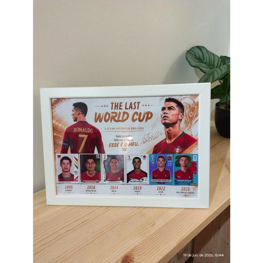Cristiano Ronaldo The Last World Cup Poster, CR7 Portugal National Team Poster, Gift for Men, Football Fan, Bedroom Decor, Framed Painting