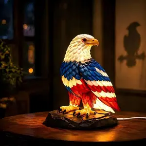 Independence Day patriotic style eagle resin decorative lamp - realistic eagle sculpture tabletop LED lamp - retro study soft furnishing desk lamp unique christmas gift