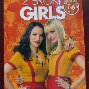 2 Broke Girls The Complete Series DVD