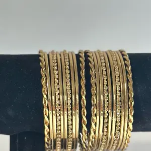 Heer Metal Bangle Set