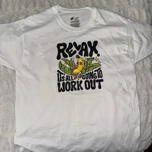 Relax it’s all going to workout T-shirt uniqlo outfit