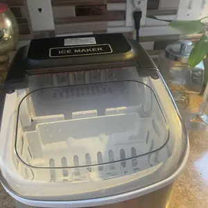 Product Review of EUHOMY Ice Maker Countertop with Handle, 26lbs in 24Hrs, 9 Ice Cubes Ready in 6 Mins, Auto-Cleaning Portable Ice Maker with Basket and Scoop, for Home/Kitchen/Camping/RV. (2024 New Silver) Utensils from B**💚