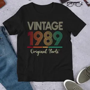 GILDAN Vintage 1989 Crewneck T-shirt for Men - Soft Cotton Screen Print Short Sleeve Casual Top - Fabric Menswear