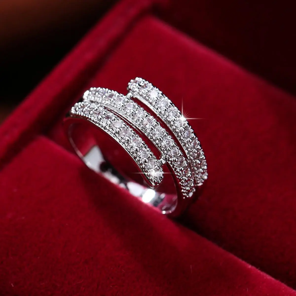 Women's High-Quality Synthetic Zircon Geometric Moissanite Engagement Ring - Bridal Rings, Sizes 6-9, Wedding/Anniversary Gift, Fashion Costume Jewelry Accessory, Jewelry Rings