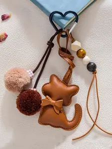 Retro Leather Bow Cat Pendant, Keychain Kawaii, Keychain Jewelry, Stylish Keyring, Retro Style, Two-Color Plush Ball, Gradient Wooden Beads, Heart-Shaped Carabiner For Attaching To Bags/Keys, Suitable For Daily Commuting And Dates