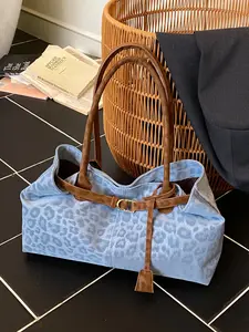 Ladies' Hand Shoulder Bag Leopard Print Casual Fashion Autumn Winter Daily Commuting Shopping Dating Large Capacity Versatile Design