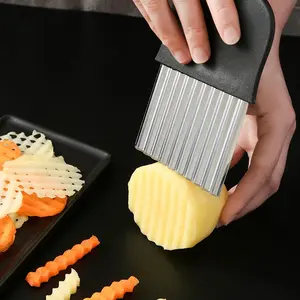Premium Stainless Steel Crinkle Cutter - Wavy Potato Chopper, French Fry Slicer, Vegetable Wrinkle Knife for Kitchen Fruit Cutting Tool