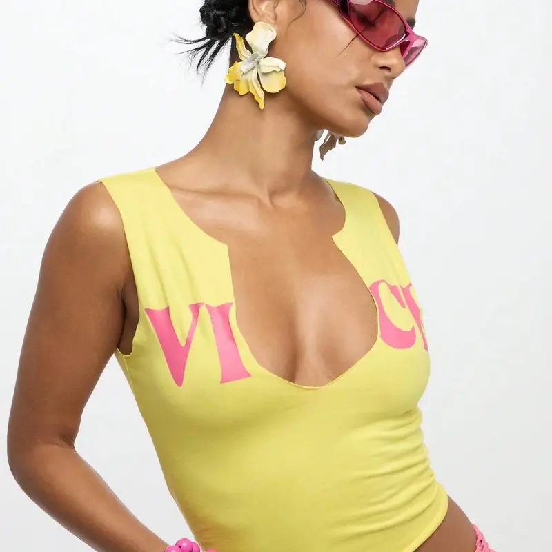 Women's Yellow Letter Print Sleeveless Statement Fitted Crop Top 2026 Y2K Retro Notch Neck Cropped Slim Fit Soft Casual Streetwear Summer Daily Trendy Going Out Basic Fashion Outfit Viral TikTok Trendy Everyday Wear