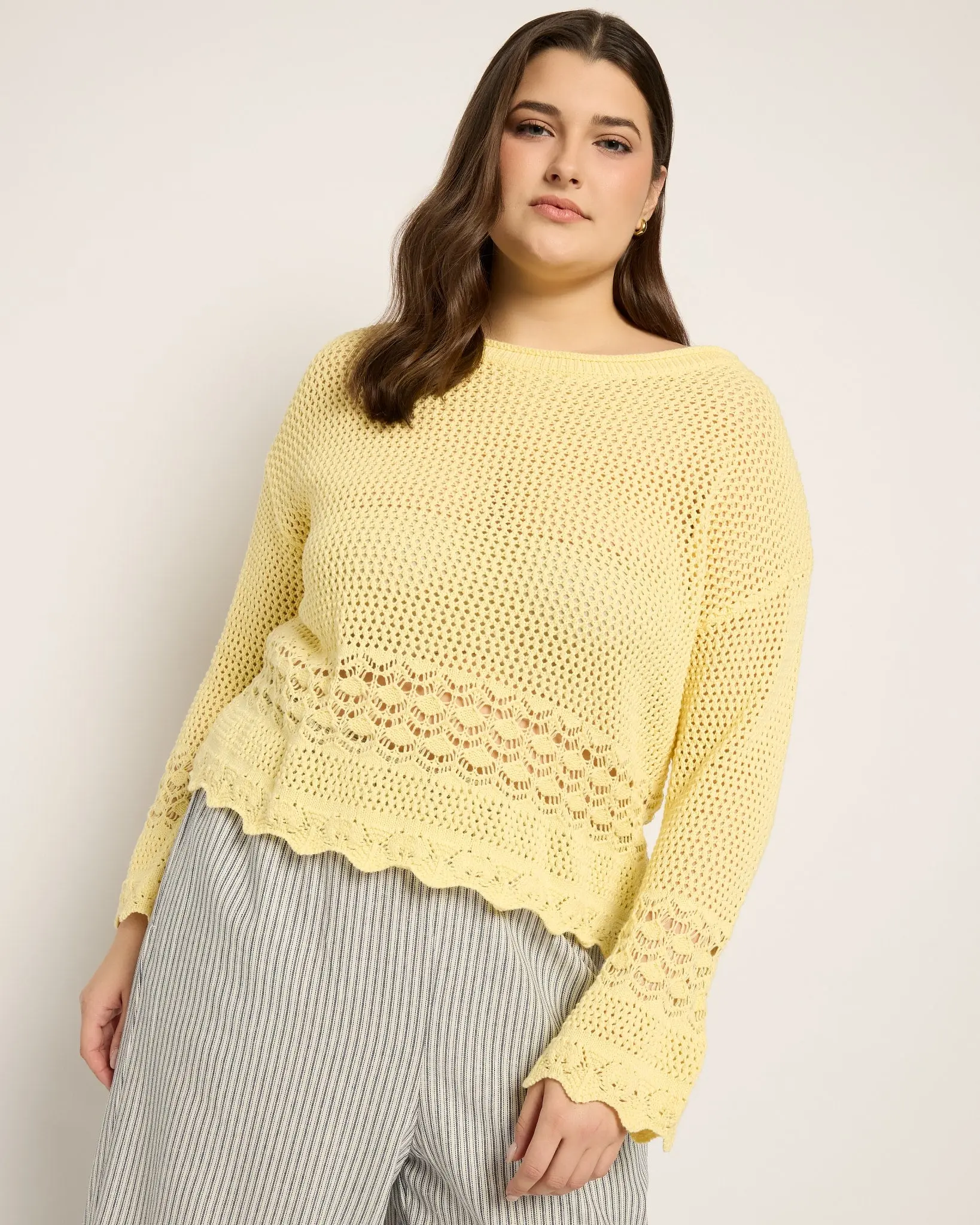 Women's Plus Size Crochet Scalloped Detail Knitwear Top, Casual Beach-Fit Sweater, Basic, Crochet Knit, Loose-Fitting, Openwork Lace, Easy To Throw On