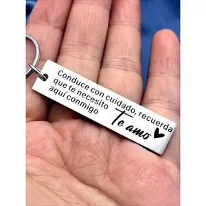 1 PC Stainless Steel Personalized Inspirational Quote Keychain, Round Shape Keychain with Alphabet Design, Ladies Key Ring with Ring Buckle, Ideal for Decoration