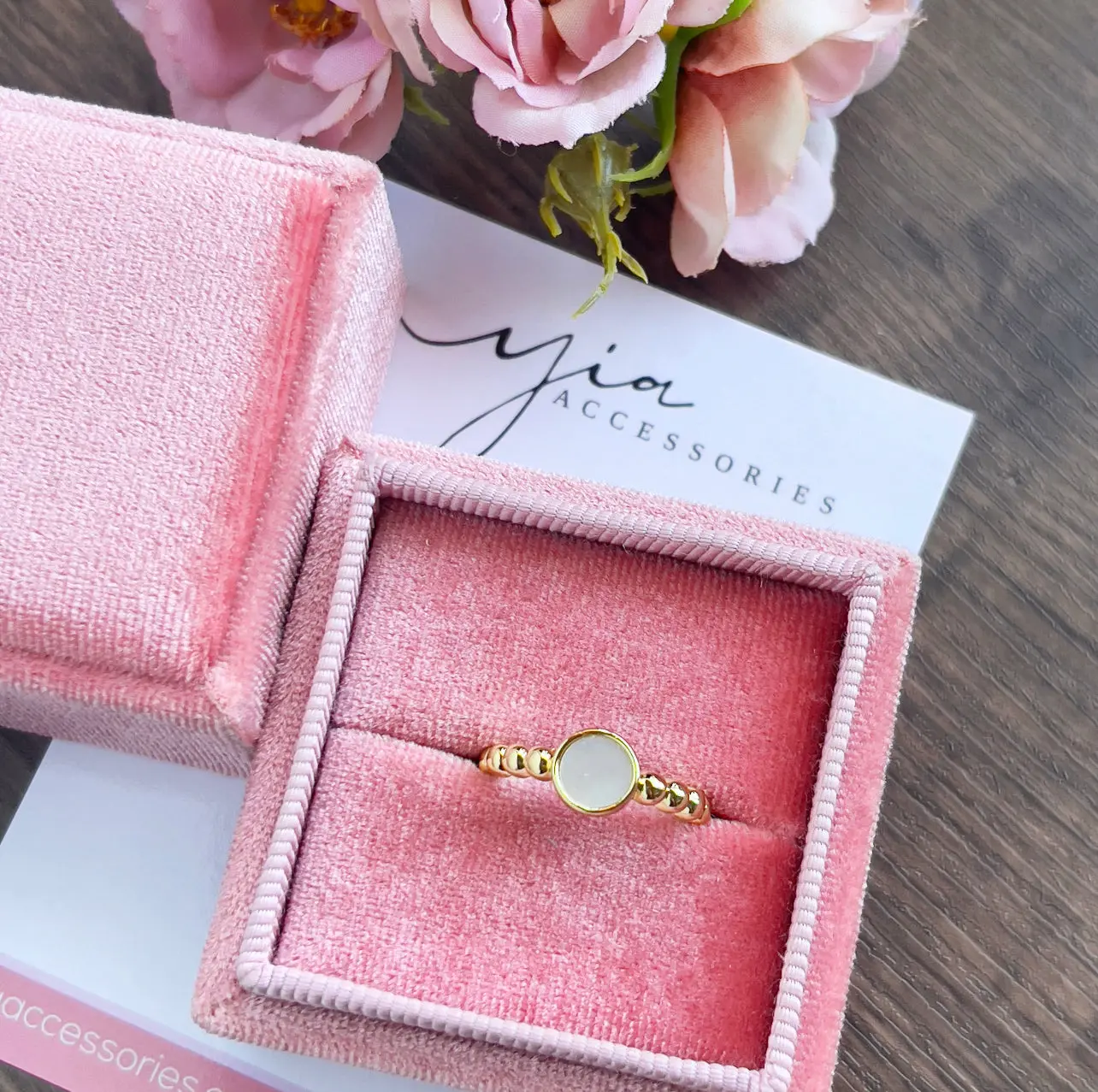 Shell Round ring Shell Round ring