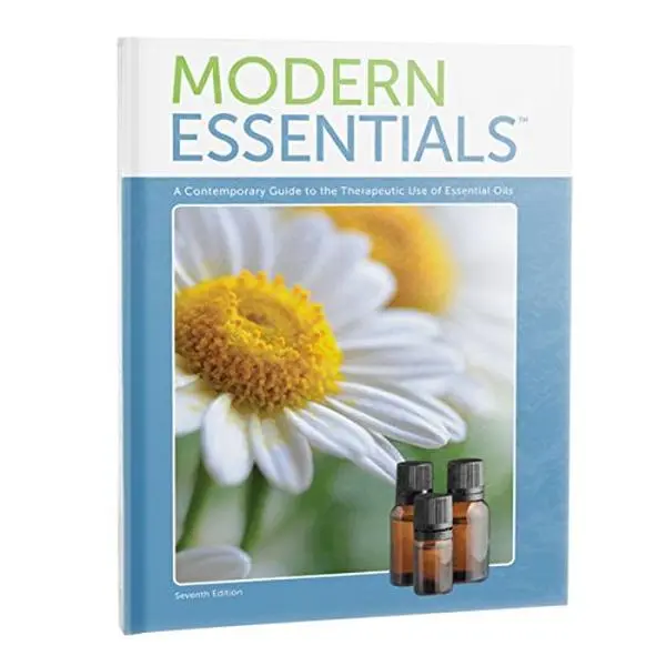USED Book - Modern Essentials: A Contemporary Guide to the Therapeutic Use of Essential Oils (7th Edition, Oct. 2015) by Aroma Tools (Hardcover) - english