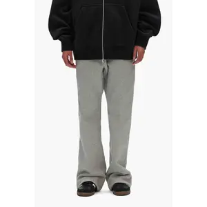 Basic Flared Sweatpant