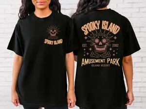 Retro Spooky Island Theme Park Shirt – Halloween Vibes- Horror Movie Halloween Hoodies
