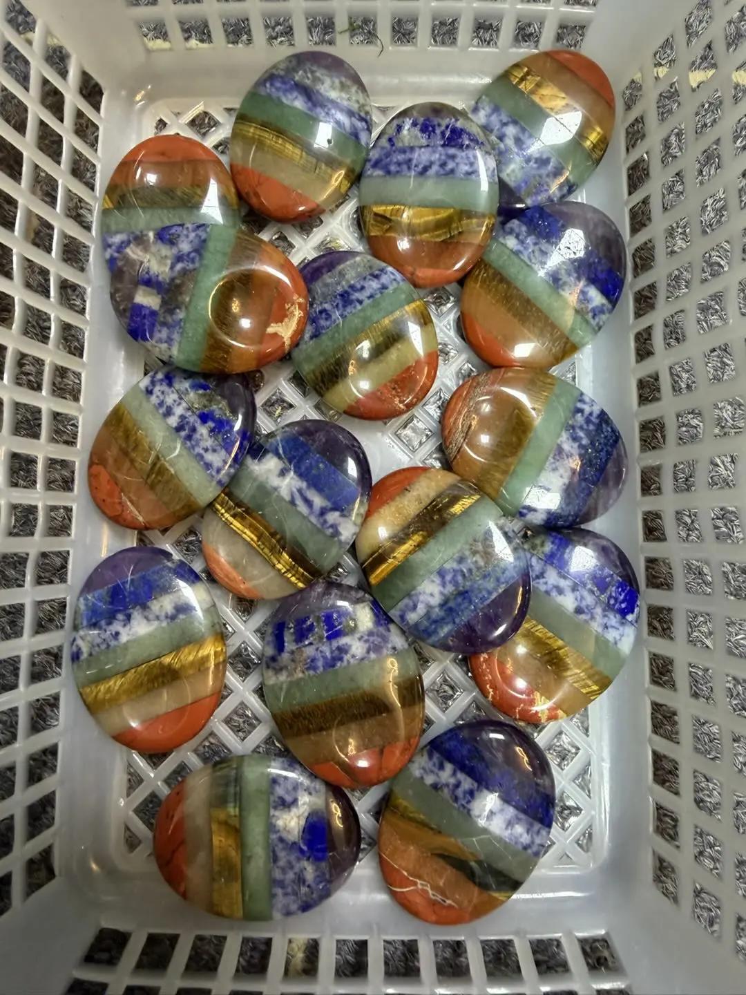 Kari(21222)gc.Seven Chakras Finger Worry Stone,16pcs for $30