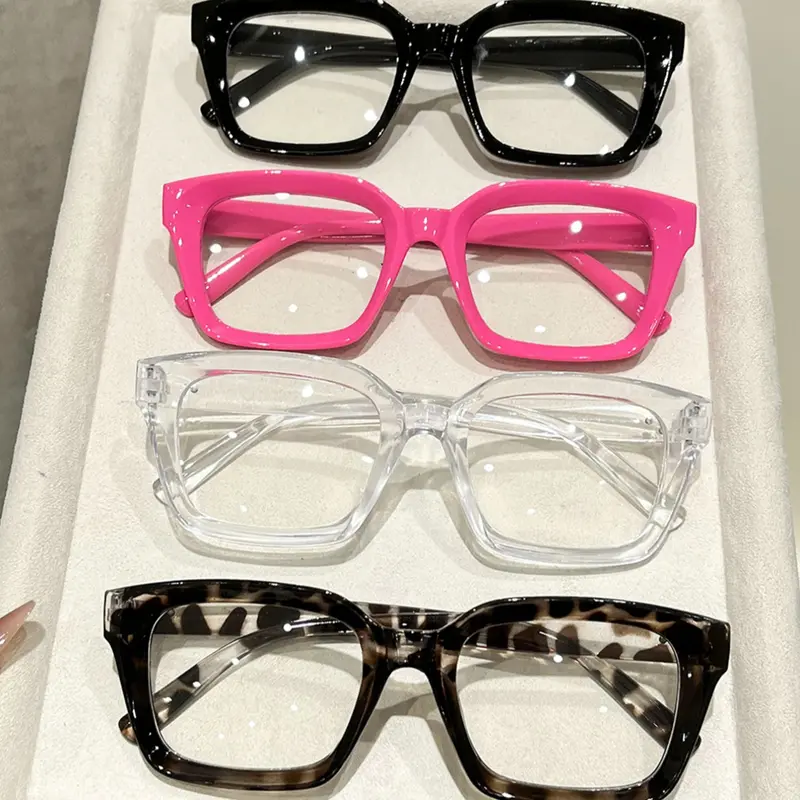 4 Pairs Unisex Anti-Blue Light Square Flat Casual Stylish Glasses, Square Fashion Glasses, Casual Trendy Plastic Square Frame Eyeglasses, Ideal for Office, Party and Vacation Photography