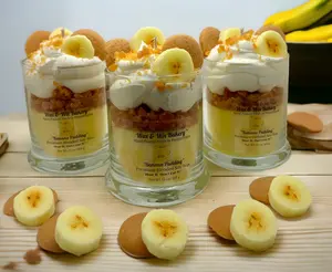 Banana Pudding Candle. Large 13 oz. Soy Candle/Banana Slices/Vanilla Wafers/Strongly Scented Candle/Dessert Candle/Bakery Candle.
