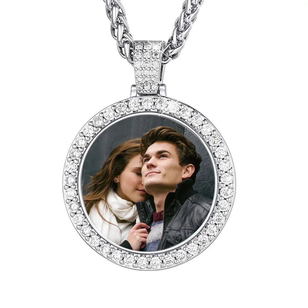 Personalized Link Chain with Iced Out Custom Photo Picture Frame Pendant, Hip-Hop Stainless Steel Jewelry for Unisex Wear, Photo Frame, Customizable, Iced Out Link