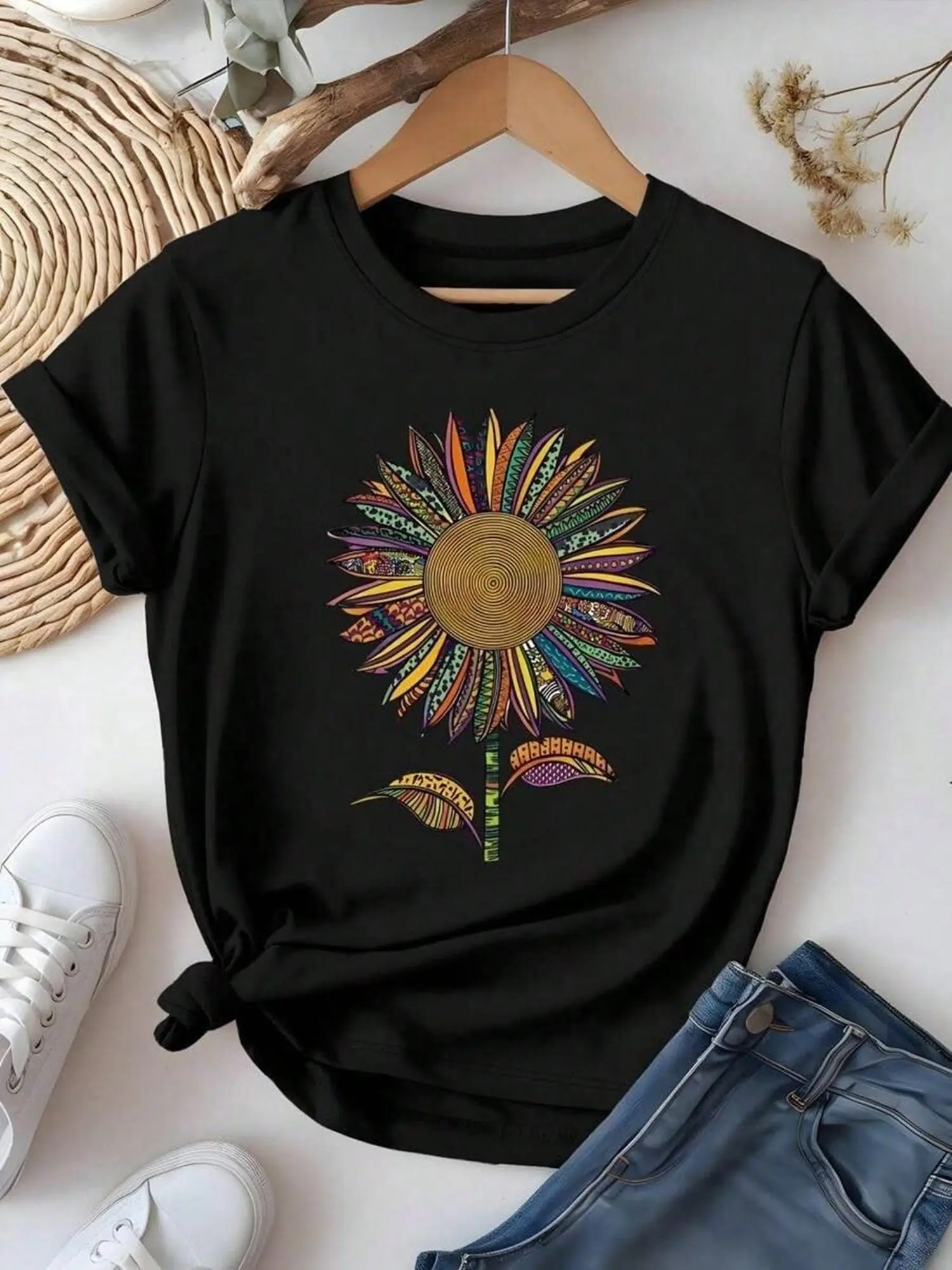 Women's Boho Cotton Graphic T-Shirt - Artistic Colorful Patchwork Sunflower Print, Basic Crew Neck Short-Sleeve Casual Elegant Holiday Essential Boho Clothes Top