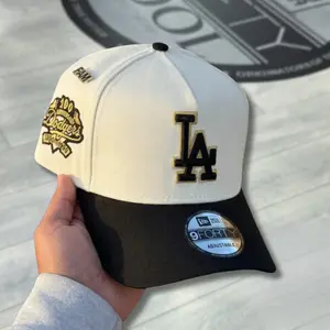 New Era Los Angeles 9FORTY Embroidered Two-Tone Baseball Cap – Adjustable Curved Brim Hat with Anniversary Side Patch, Collector’s Limited Edition 2026 Urban Streetwear Gorra premium, moda urbana para hombres y mujeres