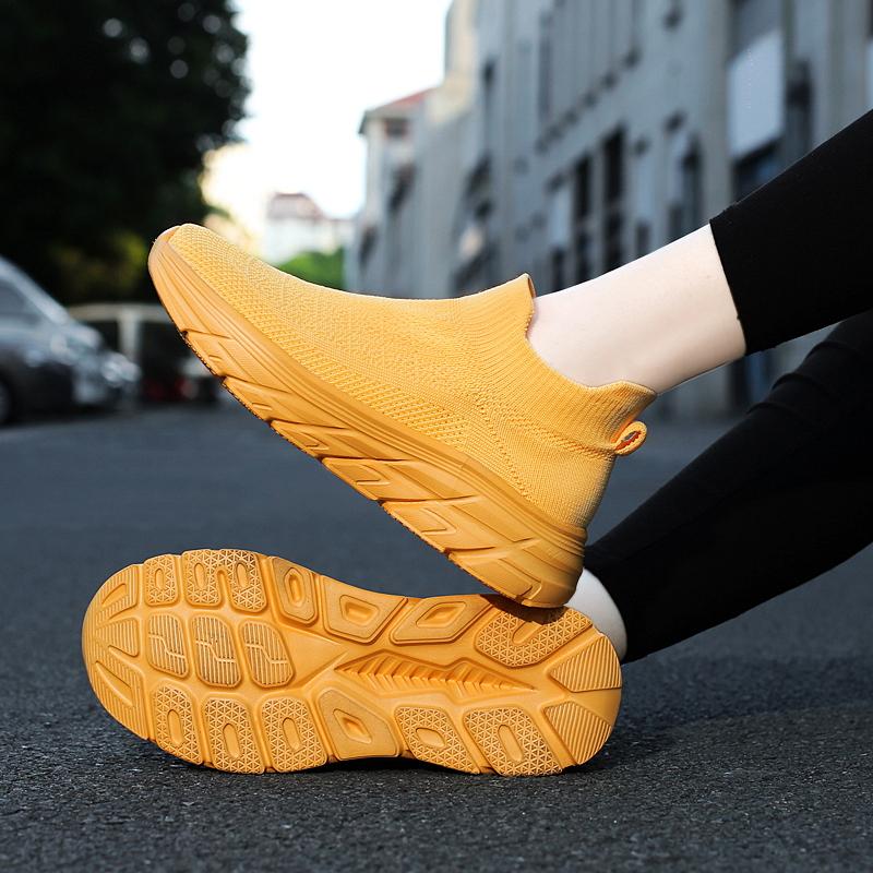 Women's Slip-On Walking Shoes - Fashionable Sports Sneakers with Lightweight Non-Slip Soles for Casual Travel & Work Knitted Design & Platform Sole Comfortable & Stylish