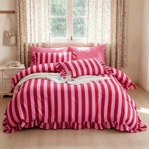 3-piece striped bedding set with ruffled & frilly edges, including 1 duvet cover (no inner filler) and 2 pillowcases (no pillow insert). Soft and comfortable, perfect for home bedroom decoration. An ideal birthday gift, suitable for all seasons.