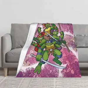 Jay Franco Nickelodeon Teenage Mutant Ninja Turtles Kid's Throw Blanket , Soft Fleece, Fade Resistant, Warm for Toddlers
