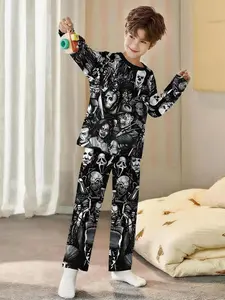 Horror movie universe! Black and white thriller all-over print 2-piece boys' digital printed long-sleeve pajamas with long sleep pants, made of flame-retardant fabric. A fashionable, trendy, casual, comfortable and soft pajama set, suitable for sleeping a