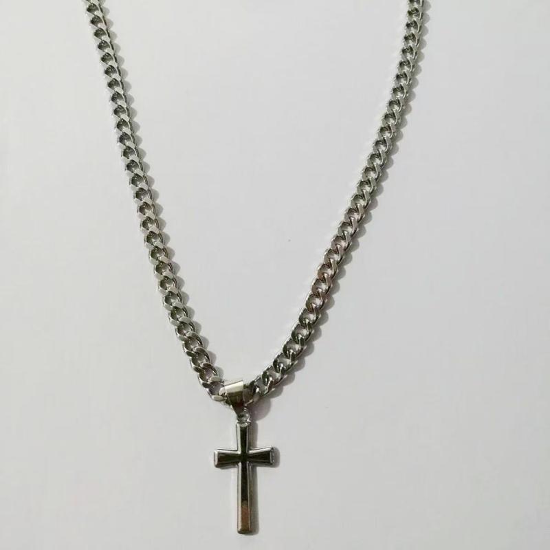 To My Son Cross Necklace from Mom Stainless Steel Cuban Link Chain with Engraved Pendant 49cm Perfect Birthday Graduation Gift for Him jesus christ crucifix