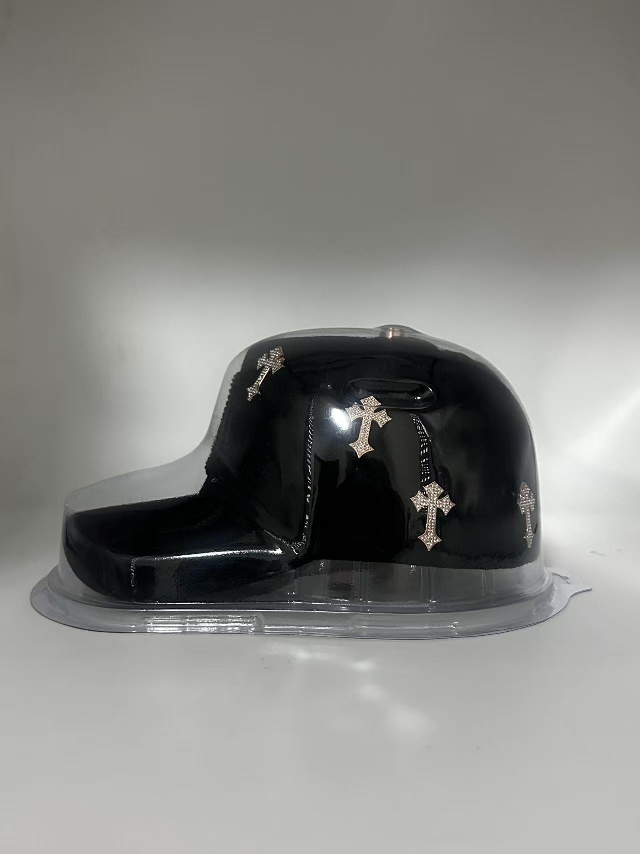 Black Streetwear Rhinestone Cross Snapback - Hip Hop Urban Style Adjustable Baseball Cap for Men Women