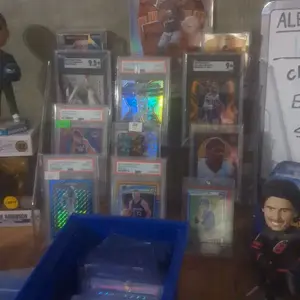 Alex's Sports Cards & Pull Box