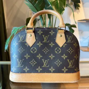 Pre-owned Louis Vuitton Coated Canvas Crossbody Bags Alma BB Monogram Brown Canvas Top Handle Bag