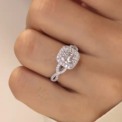 Exquisite Square Zirconia Ring for Elegant Brides, Engagement, Wedding, Party, Daily Wear, Valentine's Day Gift Luxurious Shiny Zirconia Rings