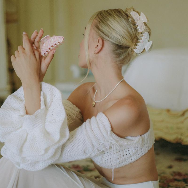 Emi Jay Sweetheart Hair Claw Clip in Pink Angel Food