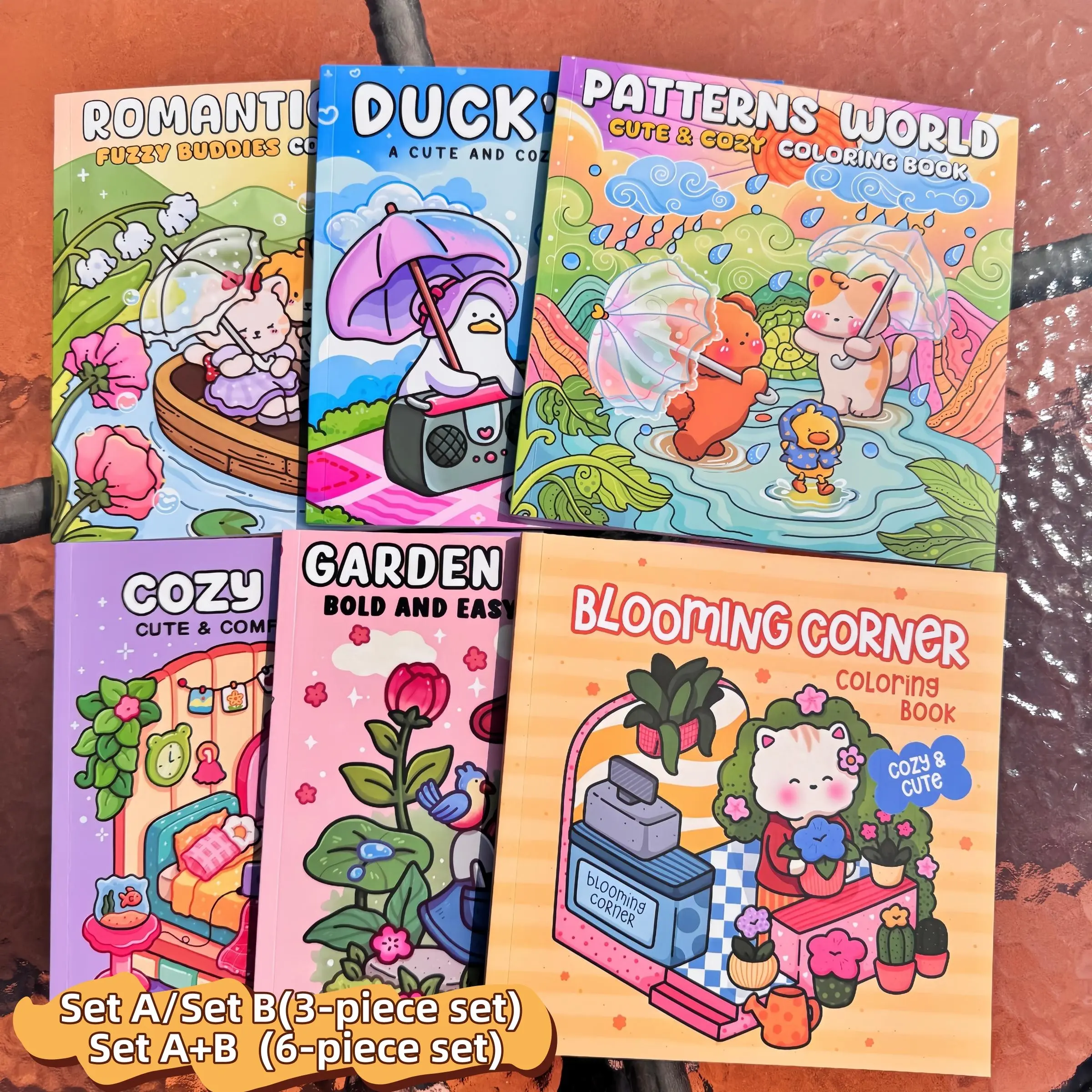 Cute Coloring Book Set, 3/6 Pieces Multi-Theme, Rich Patterns, Stress Relief, Relaxing Drawing, Coloring Activity, Perfect for Daily Leisure, Christmas, Valentine's Day Gift